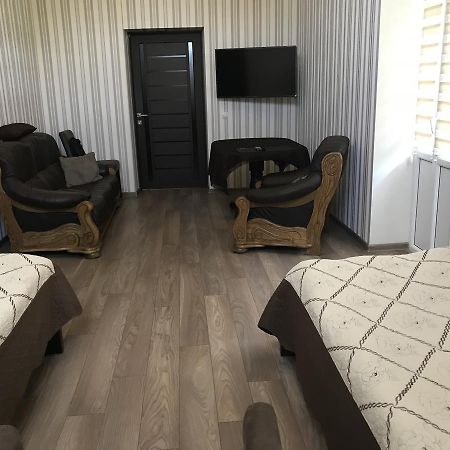 Elitne Zhitlo Apartment Kolomyia Bagian luar foto