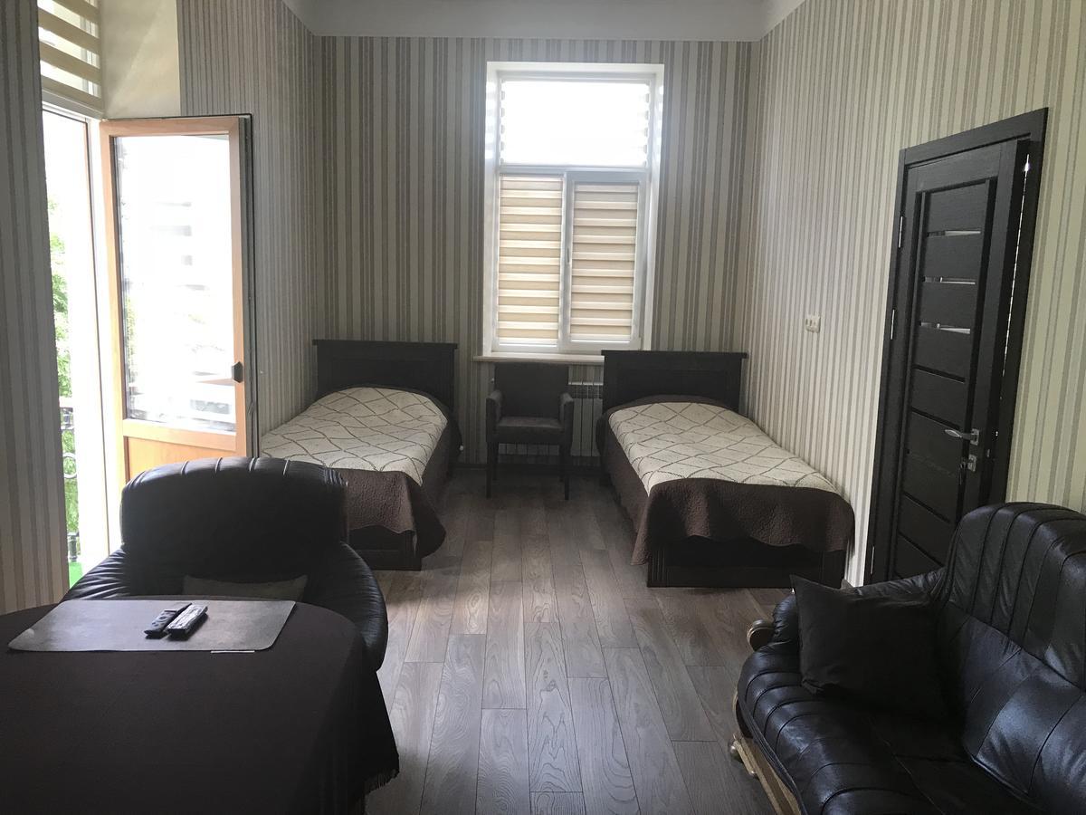 Elitne Zhitlo Apartment Kolomyia Bagian luar foto